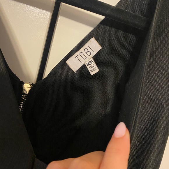 Black banquet dress - Picture 4 of 4